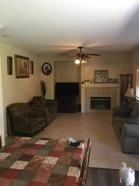 43437 Rucker St, Lancaster, CA 93535 photo 9