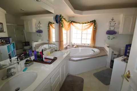 18122 Avenue O E, Lake Los Angeles, CA 93591 photo 19