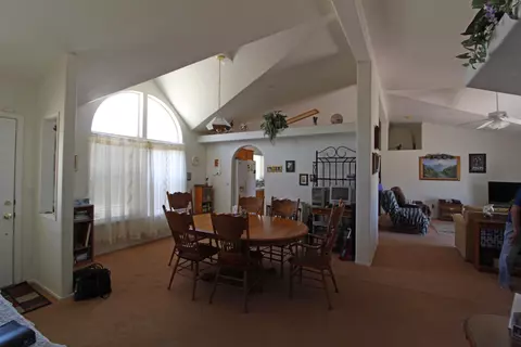 18122 Avenue O E, Lake Los Angeles, CA 93591 photo 5