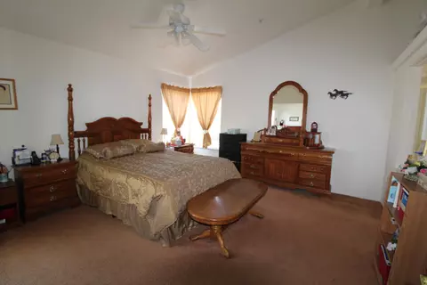 18122 Avenue O E, Lake Los Angeles, CA 93591 photo 15