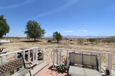 18122 Avenue O E, Lake Los Angeles, CA 93591 photo 27