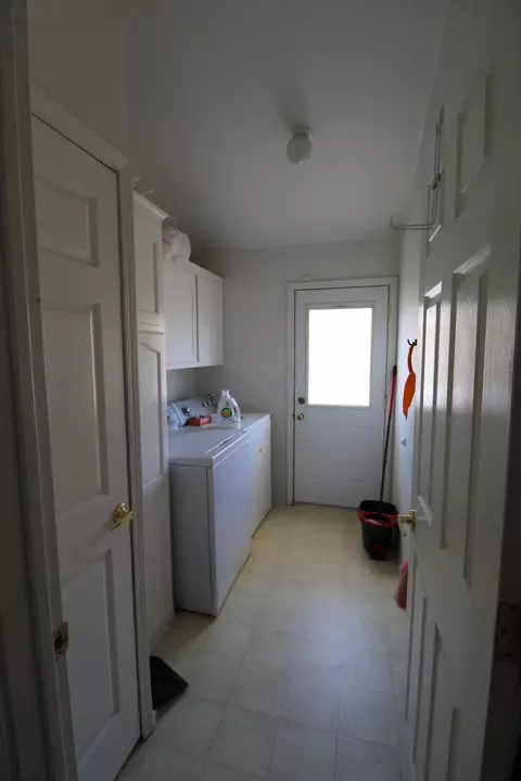 18122 Avenue O E, Lake Los Angeles, CA 93591 photo 9