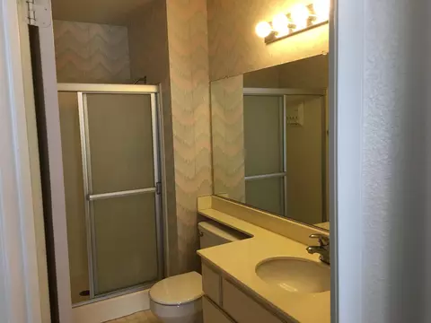 2560 Macfarlane Dr, Lancaster, CA 93536 photo 9