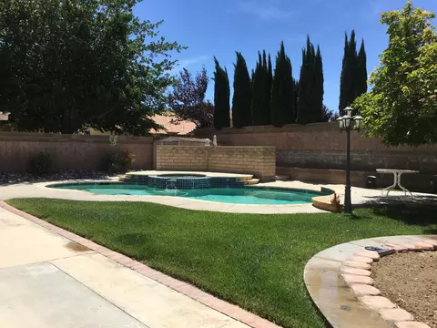 2560 Macfarlane Dr, Lancaster, CA 93536 photo 17