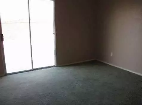1643 Renee St, Lancaster, CA 93535 photo 4