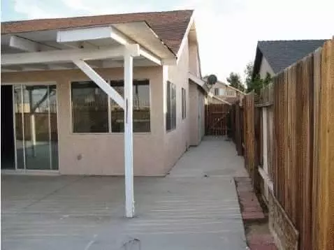 1643 Renee St, Lancaster, CA 93535 photo 13
