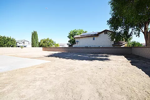 3823 Jonathon Ct, Lancaster, CA 93536 photo 24