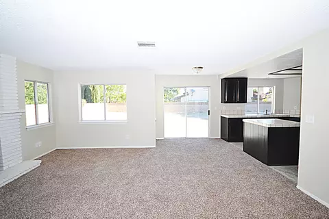 3823 Jonathon Ct, Lancaster, CA 93536 photo 6