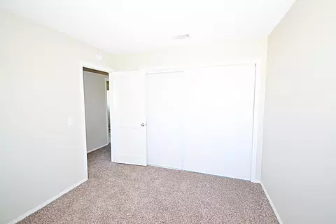 3823 Jonathon Ct, Lancaster, CA 93536 photo 16