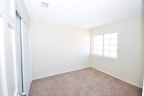 3823 Jonathon Ct, Lancaster, CA 93536 photo 15