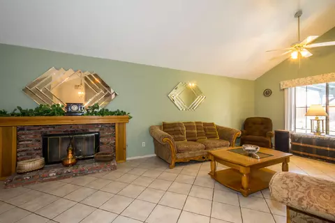 38647 28th St E, Palmdale, CA 93550 photo 8