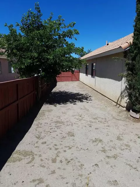 36926 Hampton Ct, Palmdale, CA 93552 photo 26