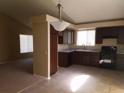 36926 Hampton Ct, Palmdale, CA 93552 photo 7