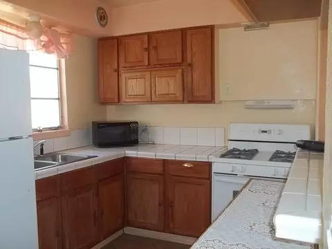 1846 Barstow Rd, Mojave, CA 93501 photo 3