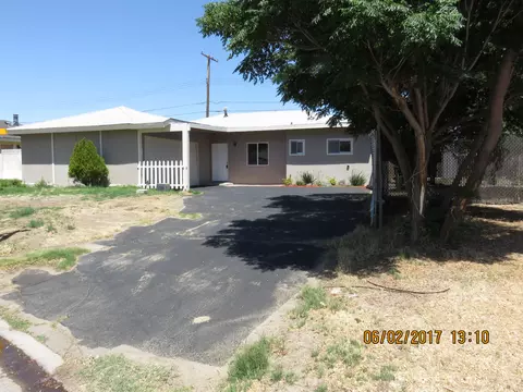 45402 Raysack Ave, Lancaster, CA 93535 photo 1