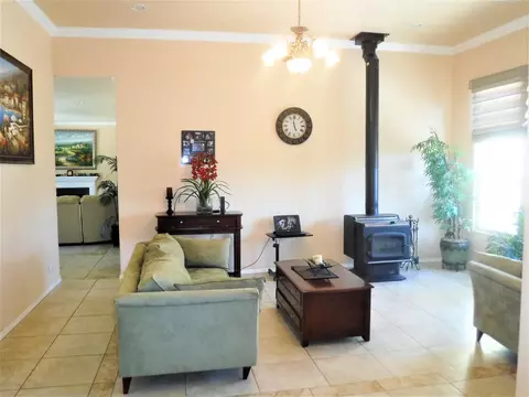 22909 Monroe Ln, Tehachapi, CA 93561 photo 6