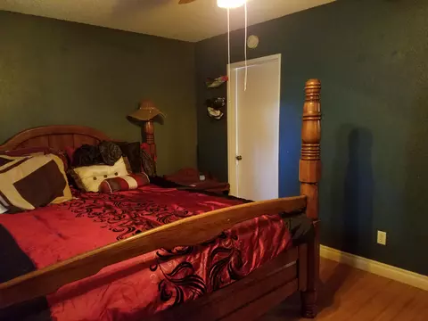 1054 Lightcap St, Lancaster, CA 93535 photo 5