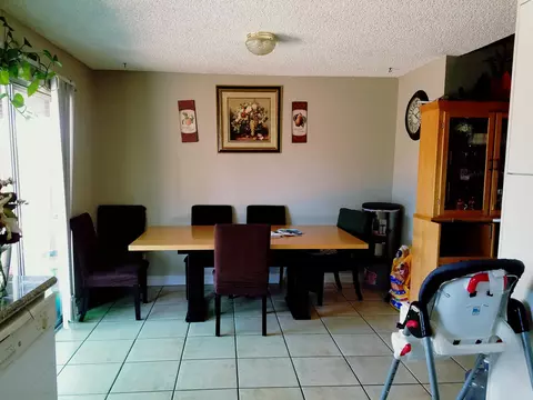 1054 Lightcap St, Lancaster, CA 93535 photo 3