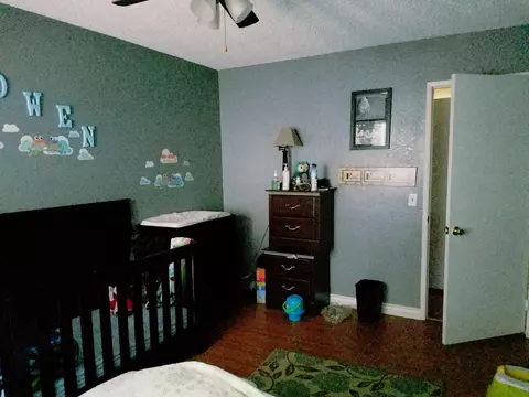 1054 Lightcap St, Lancaster, CA 93535 photo 6