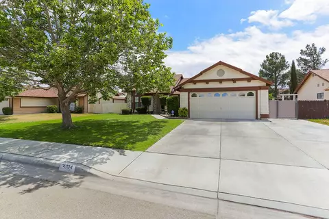 4334 Adobe Dr, Palmdale, CA 93552 photo 1