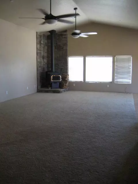 43051 37th St E, Lancaster, CA 93535 photo 13