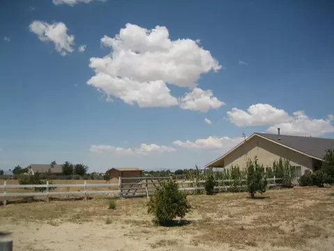 43051 37th St E, Lancaster, CA 93535 photo 8