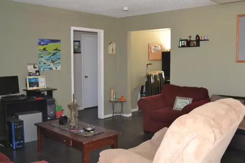 38613 16th St E, Palmdale, CA 93550 photo 2