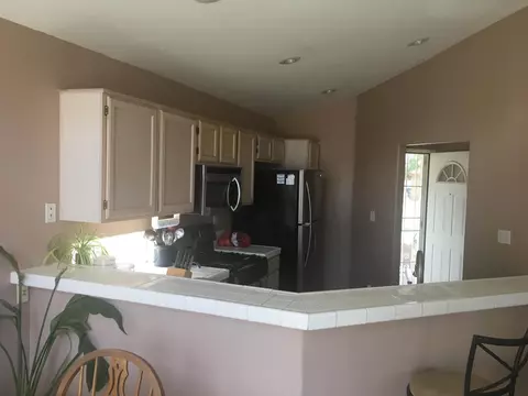 1621 Silvia Ave, Lancaster, CA 93535 photo 4