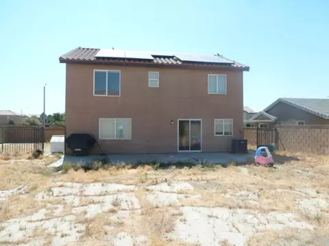 45130 Parkview Ln, Lancaster, CA 93535 photo 3