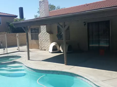 4518 Avenue R6 E, Palmdale, CA 93552 photo 9