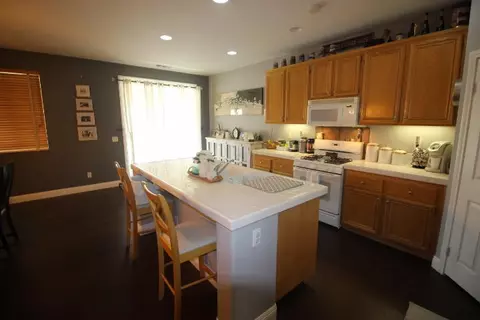 1642 Regents St, Lancaster, CA 93534 photo 8