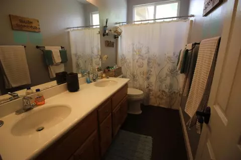 1642 Regents St, Lancaster, CA 93534 photo 13