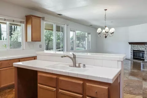 41819 Piazza Ct, Lancaster, CA 93536 photo 6