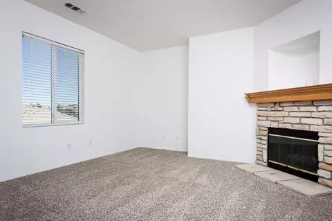 41819 Piazza Ct, Lancaster, CA 93536 photo 12