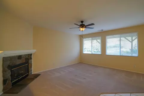 3946 Sunkist St, Palmdale, CA 93551 photo 13