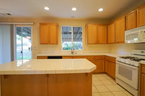 3946 Sunkist St, Palmdale, CA 93551 photo 19