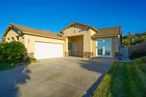 3946 Sunkist St, Palmdale, CA 93551 photo 4