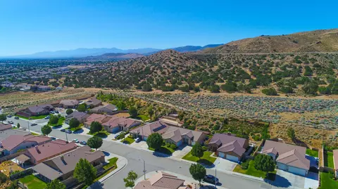 3946 Sunkist St, Palmdale, CA 93551 photo 36