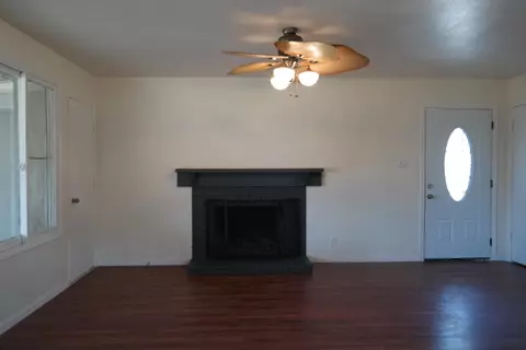44009 Fig Ave, Lancaster, CA 93534 photo 3