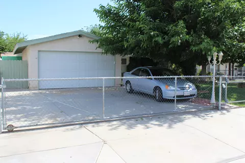 420 Kettering St E, Lancaster, CA 93535 photo 6