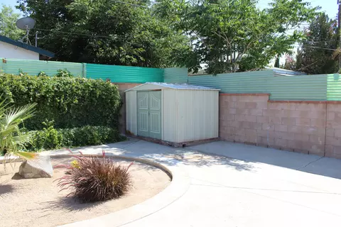 420 Kettering St E, Lancaster, CA 93535 photo 17