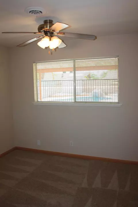 45123 Lorimer Ave, Lancaster, CA 93534 photo 11