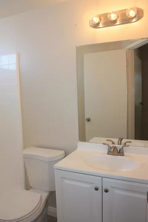 45123 Lorimer Ave, Lancaster, CA 93534 photo 16