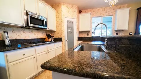 41908 Firenze St, Lancaster, CA 93536 photo 17