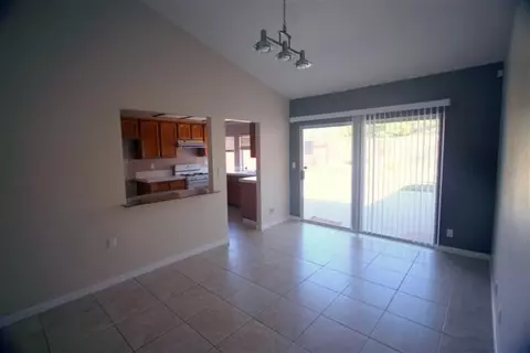 37132 Daisy St, Palmdale, CA 93550 photo 4