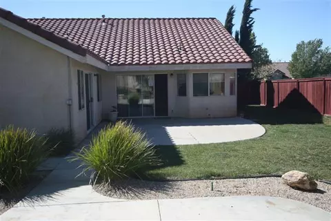 37132 Daisy St, Palmdale, CA 93550 photo 8