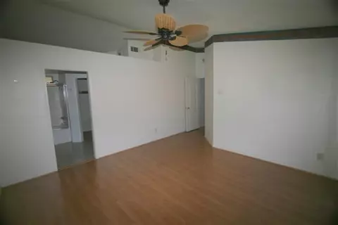 37132 Daisy St, Palmdale, CA 93550 photo 6