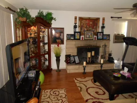 1112 Avenue J2 E, Lancaster, CA 93535 photo 9