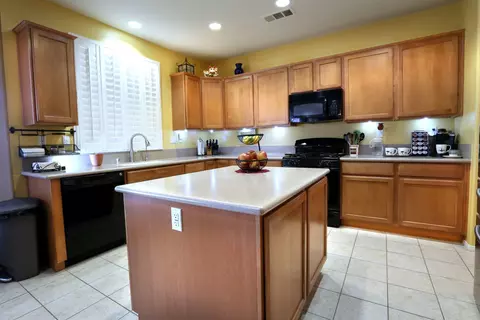 44910 33rd St W, Lancaster, CA 93536 photo 12