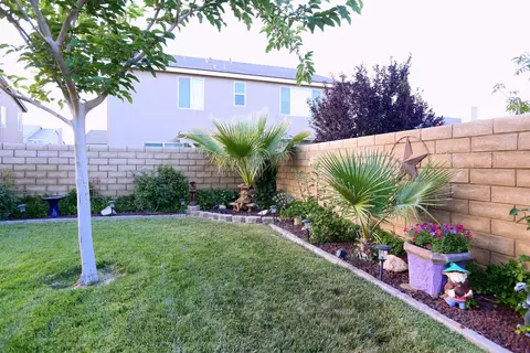 44910 33rd St W, Lancaster, CA 93536 photo 41